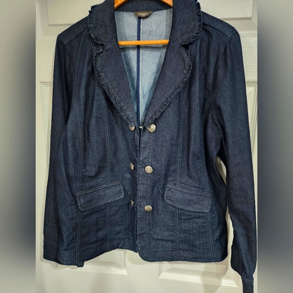 Denver Hayes Jackets & Blazers - Feminine denim/Jean jacket